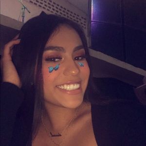 Meet your Posher, Lupita